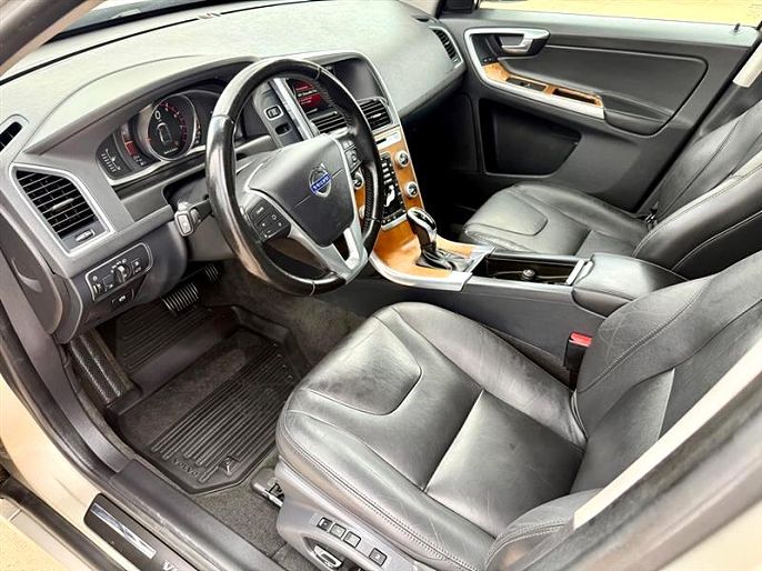 2017 Volvo XC60