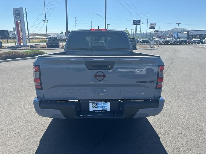 2024 Nissan Frontier