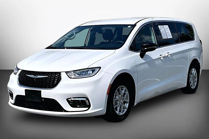 2024 Chrysler Pacifica