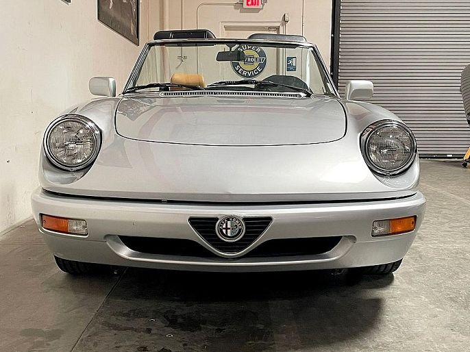 1991 Alfa Romeo Spider