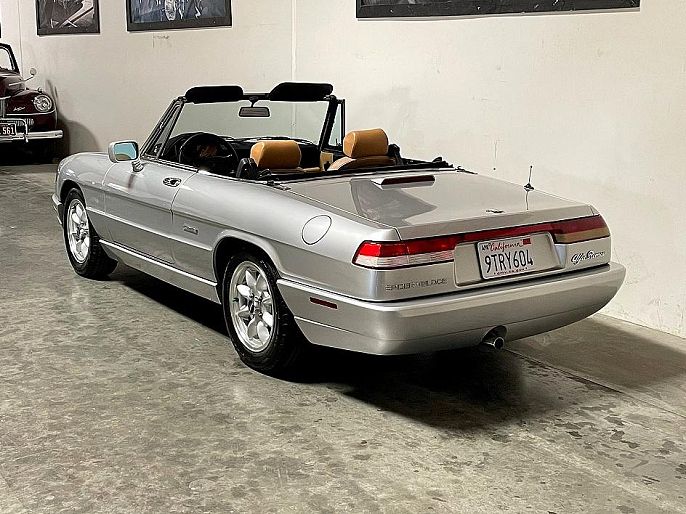 1991 Alfa Romeo Spider