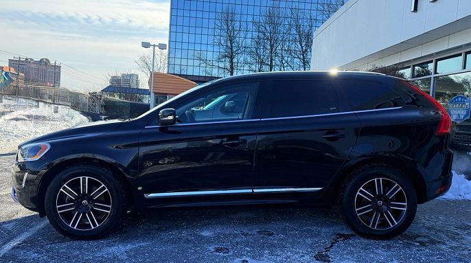 2017 Volvo XC60