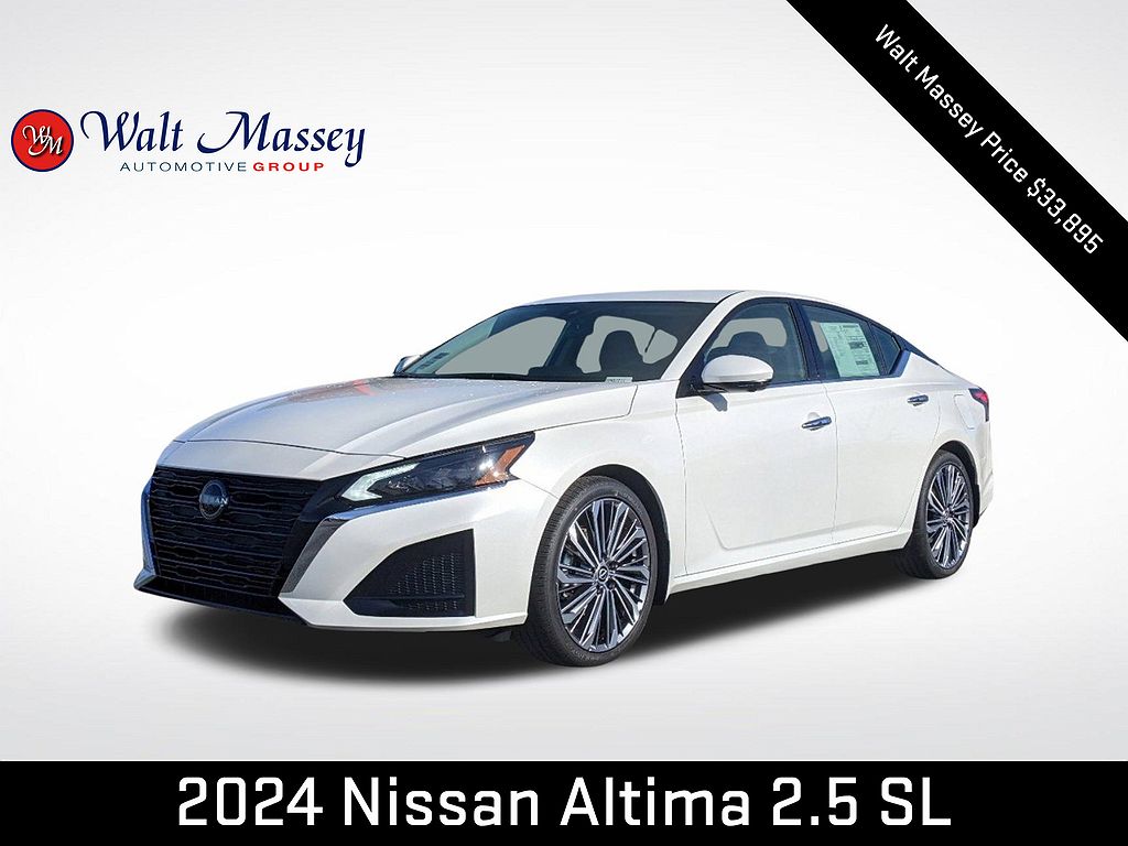2024 Nissan Altima SL image 4