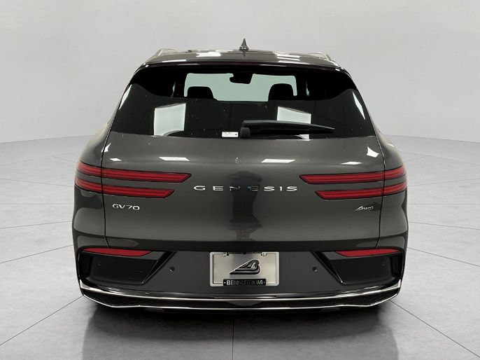 2026 Genesis GV70