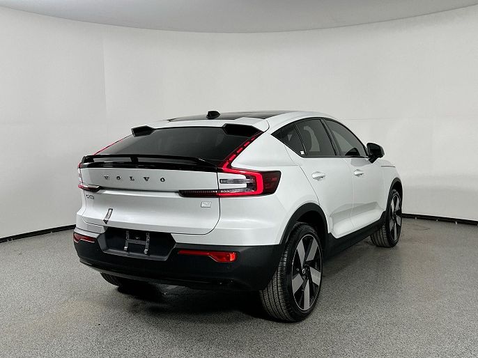 2024 Volvo C40