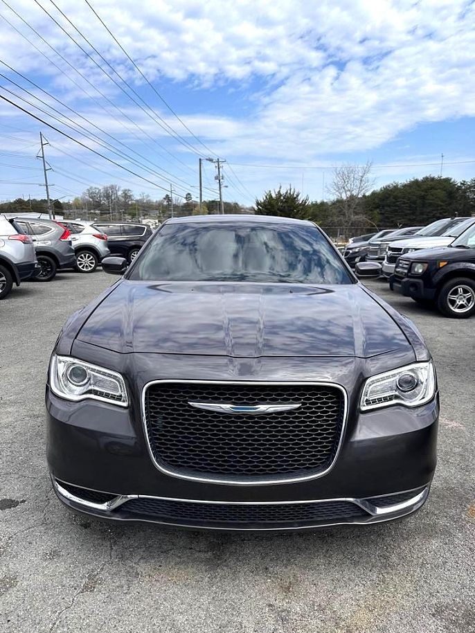 2017 Chrysler 300