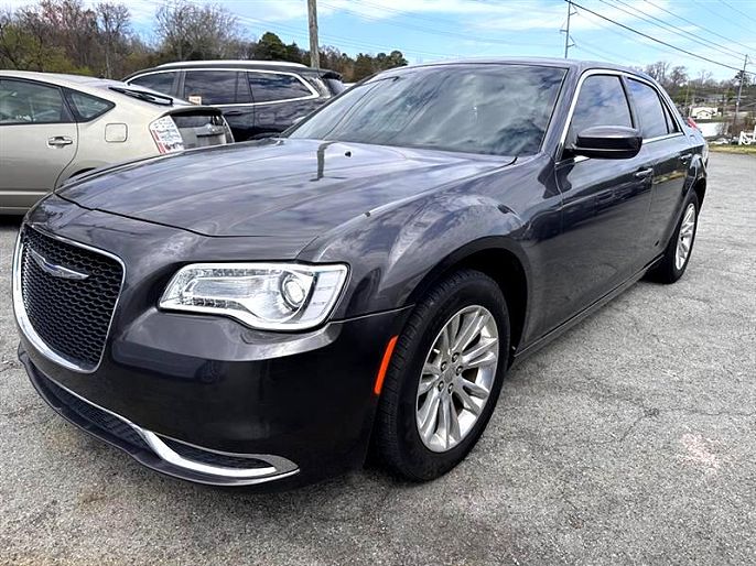 2017 Chrysler 300
