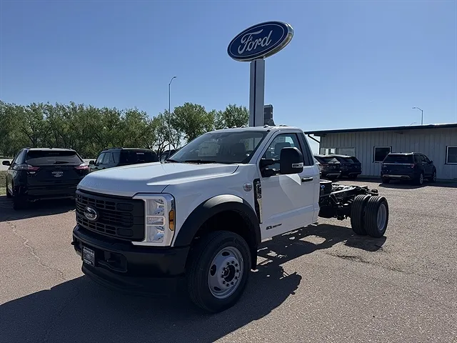 2025 Ford F-550