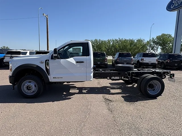 2025 Ford F-550