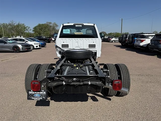 2025 Ford F-550