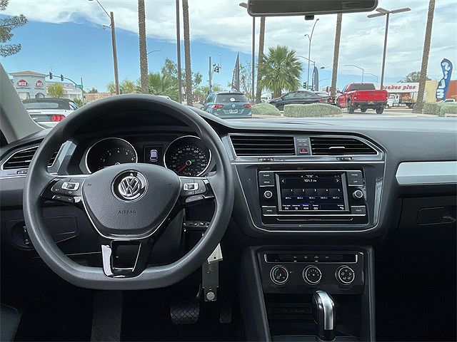 2020 Volkswagen Tiguan S image 4