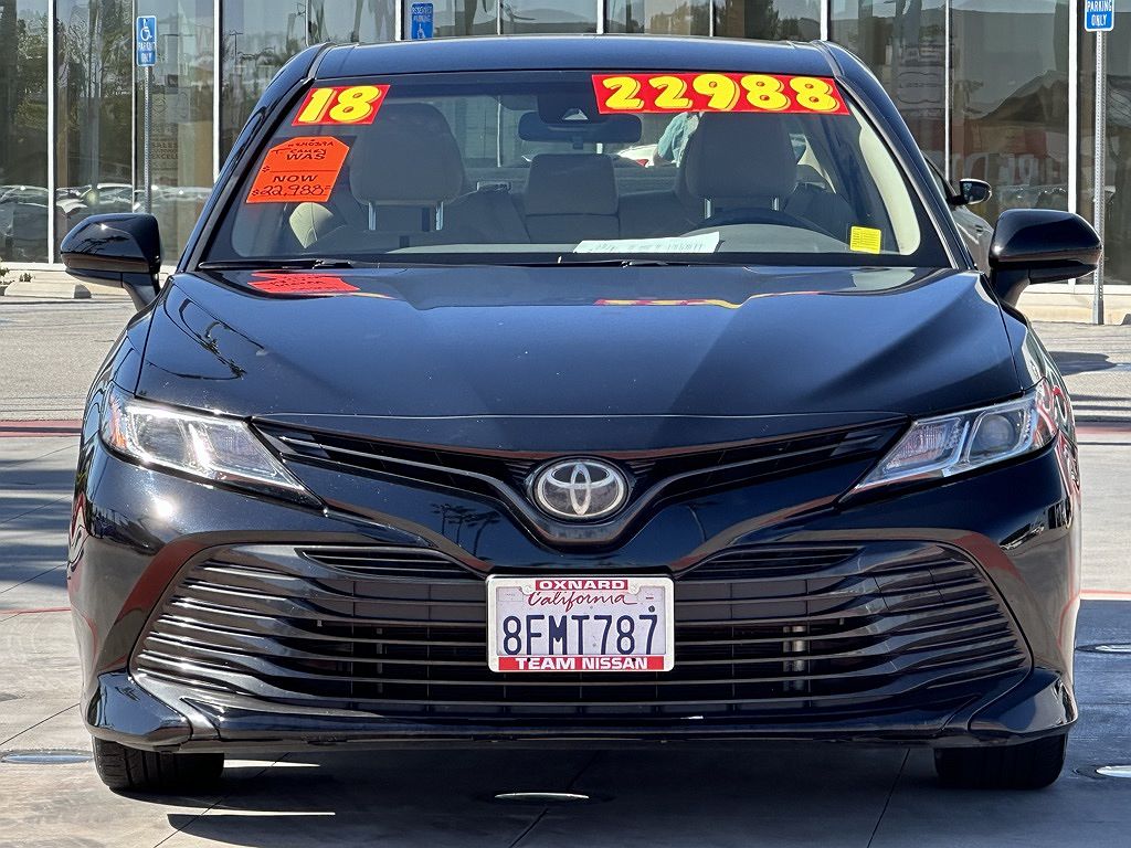 2018 Toyota Camry LE image 2