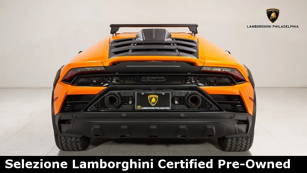 2023 Lamborghini Huracan Sterrato image 5