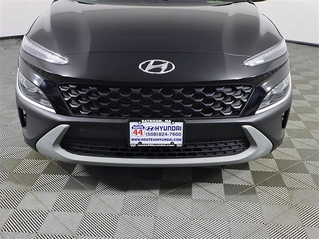 2022 Hyundai Kona SE image 1