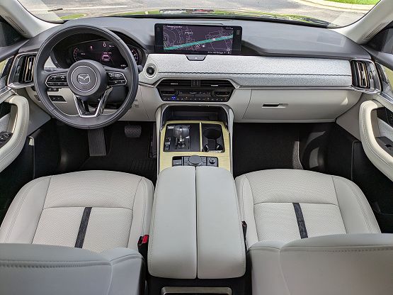 2025 Mazda CX-90 Premium Plus photo 11