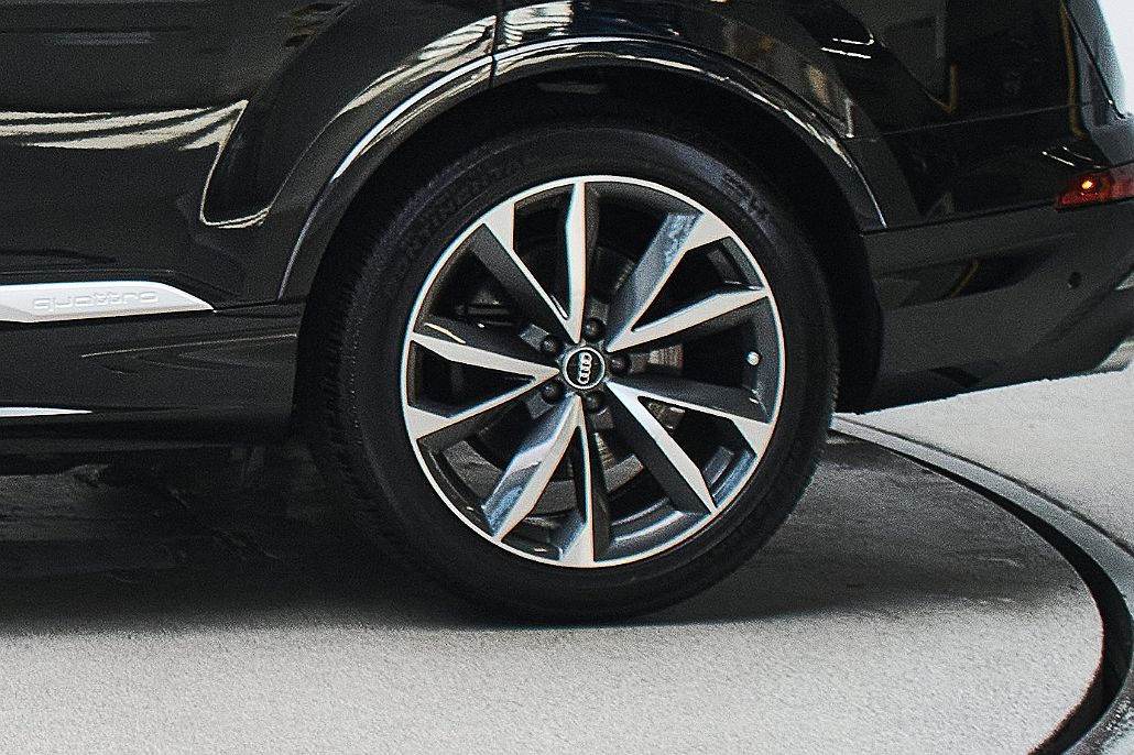 2023 Audi SQ7 Prestige image 5