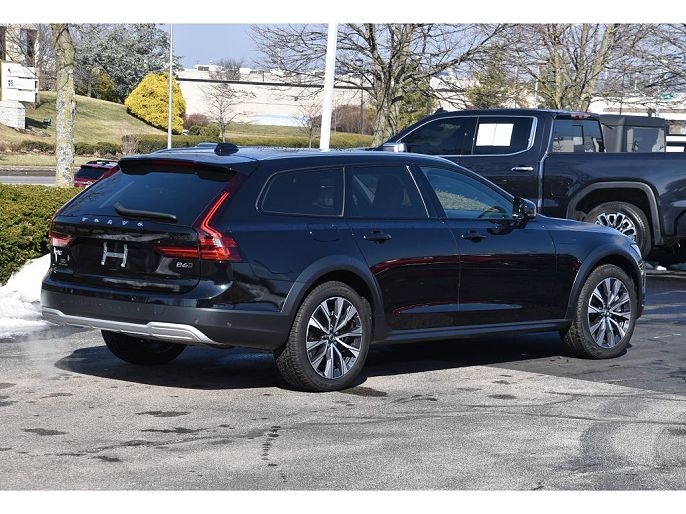 2024 Volvo V90