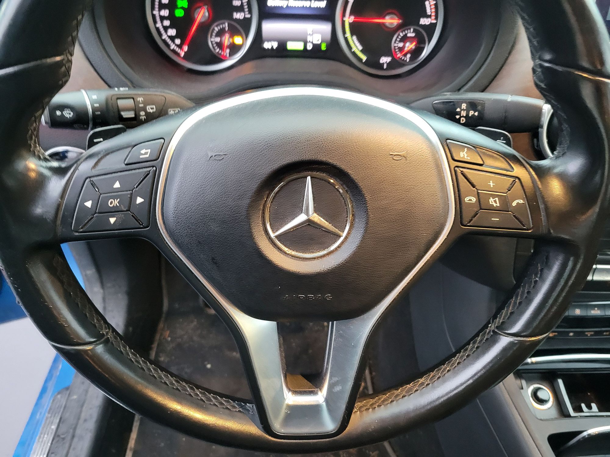 2015 Mercedes-Benz B-Class Electric Drive image 21