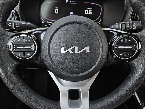 2023 Kia Soul S photo 9
