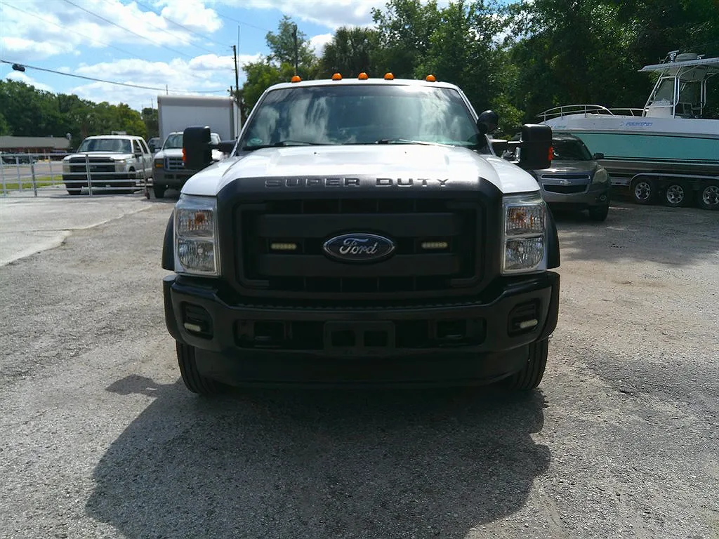 2012 Ford F-550 XL image 1