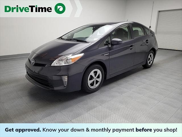 2015 Toyota Prius Five image 0