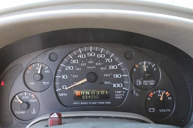 2005 Chevrolet Astro null image 13