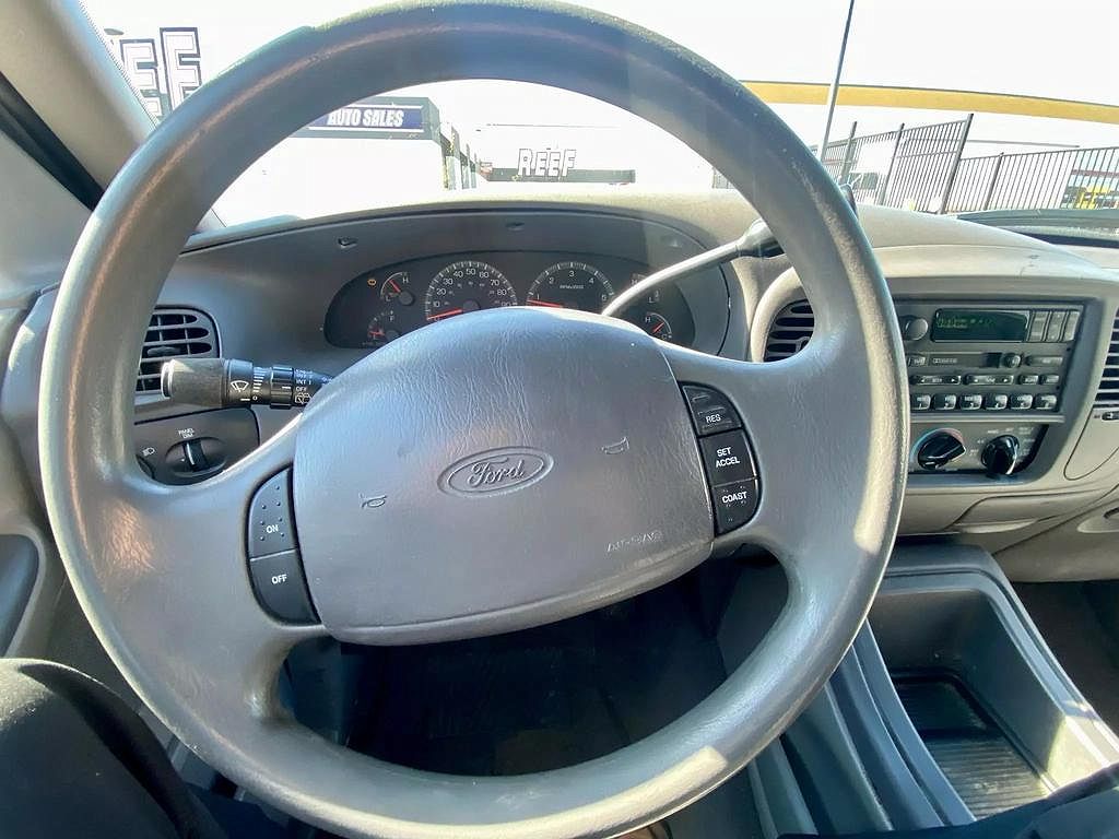 1999 Ford Expedition null image 47