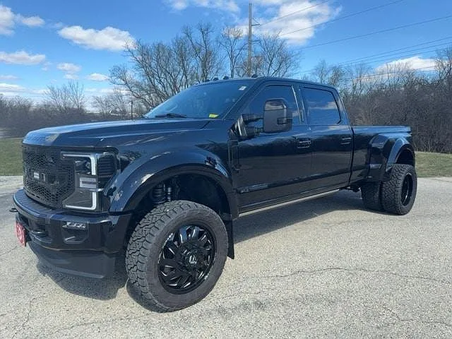 2022 Ford F-450 Limited image 0
