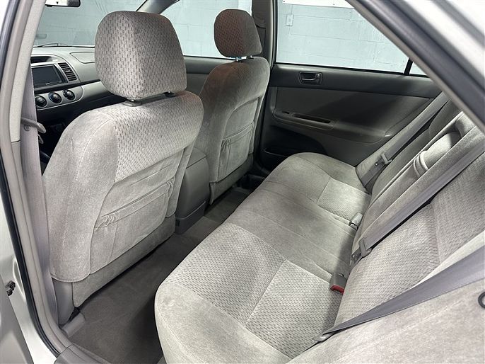 2004 Toyota Camry