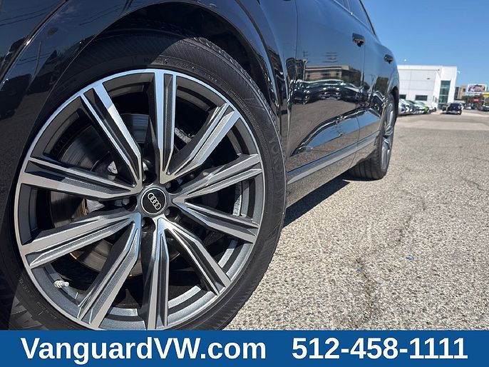 2023 Audi SQ8