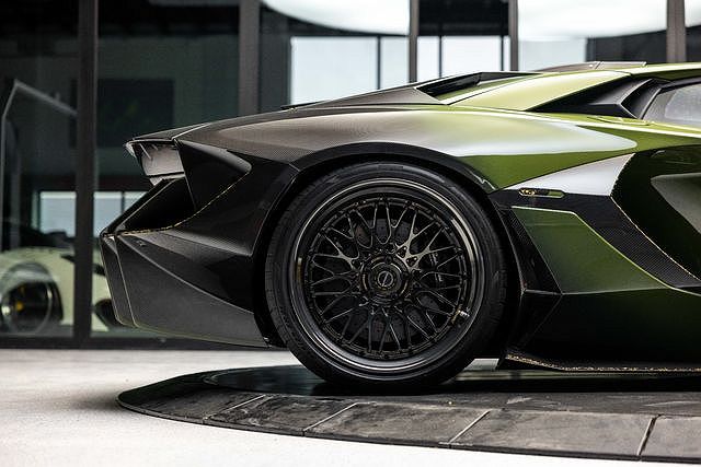 2014 Lamborghini Aventador LP700 image 33