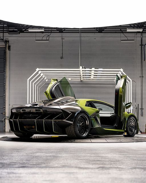 2014 Lamborghini Aventador LP700 image 39