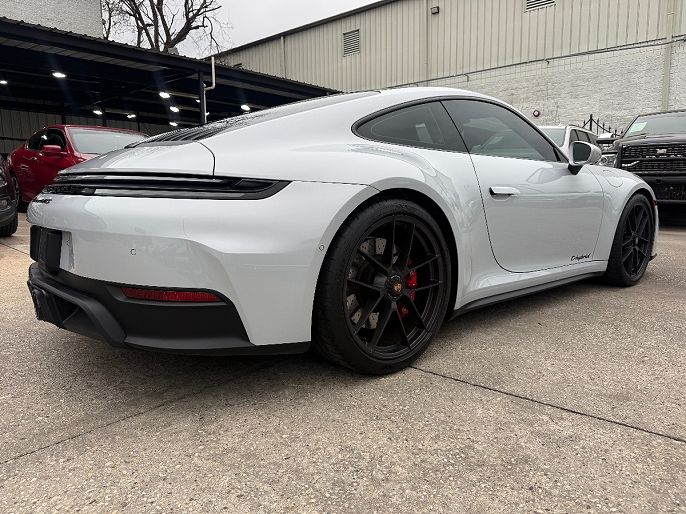 2025 Porsche 911