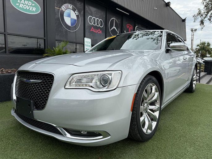 2020 Chrysler 300