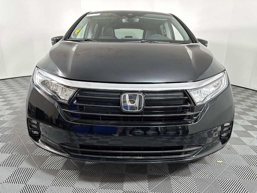 2024 Honda Odyssey Elite image 2