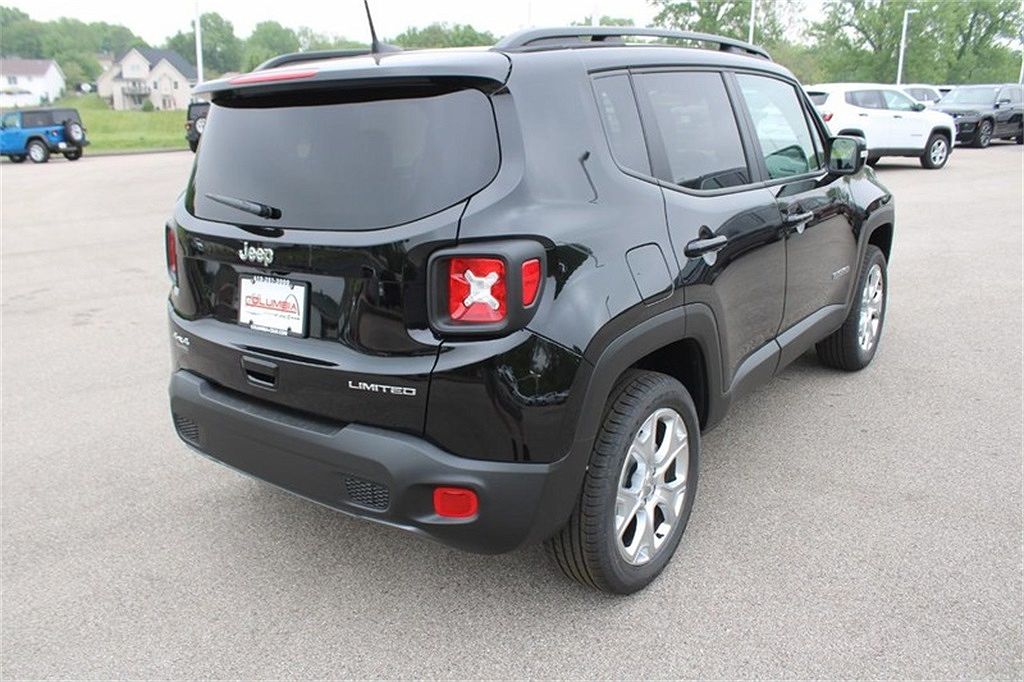 2023 Jeep Renegade Limited image 2