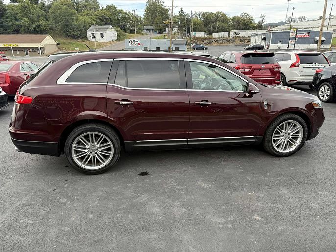 2017 Lincoln MKT