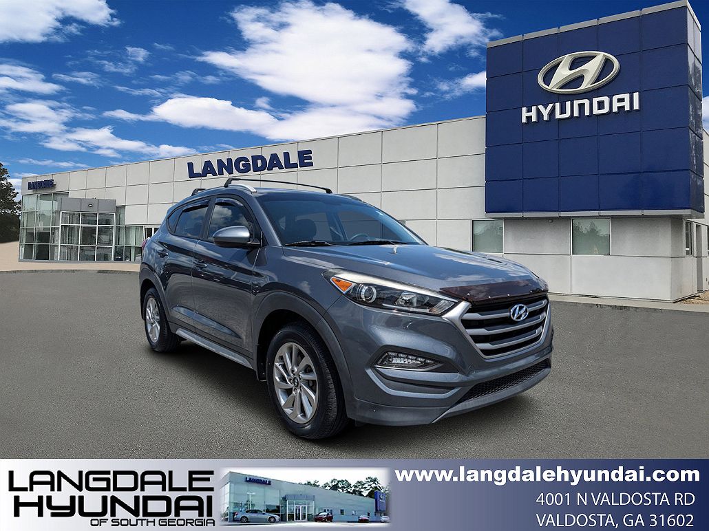 2017 Hyundai Tucson SE image 0