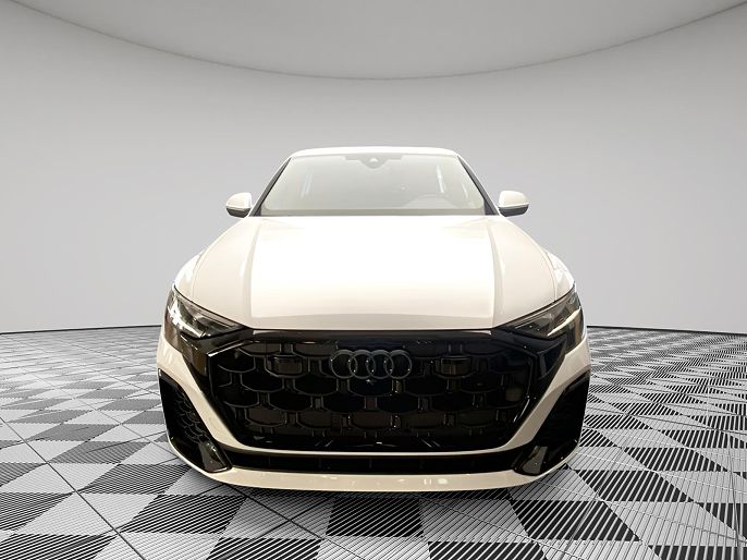 2026 Audi Q8