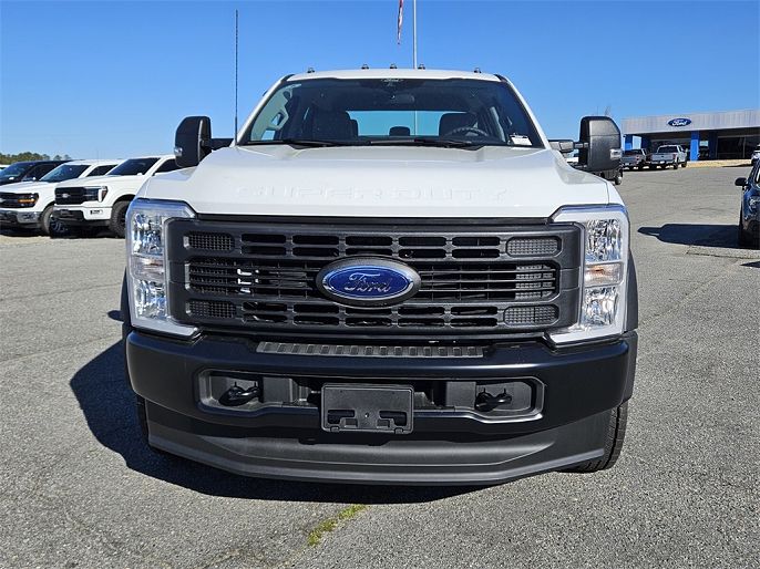 2025 Ford F-550