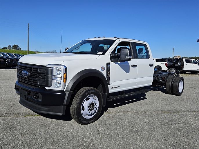 2025 Ford F-550