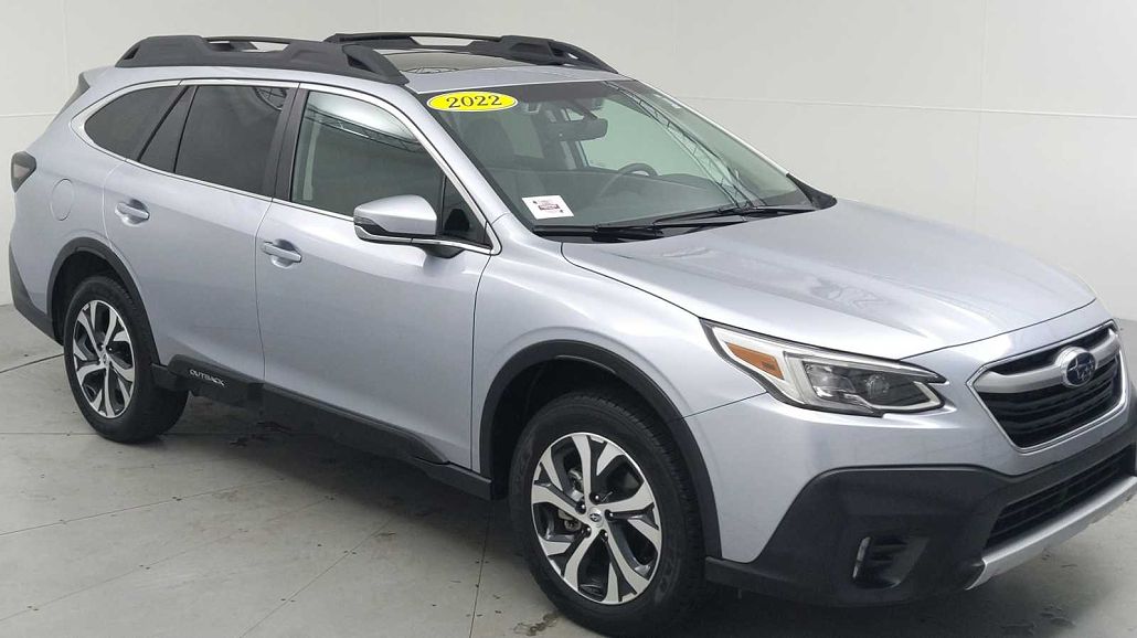 2022 Subaru Outback Limited image 0