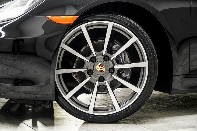 2016 Porsche Cayman