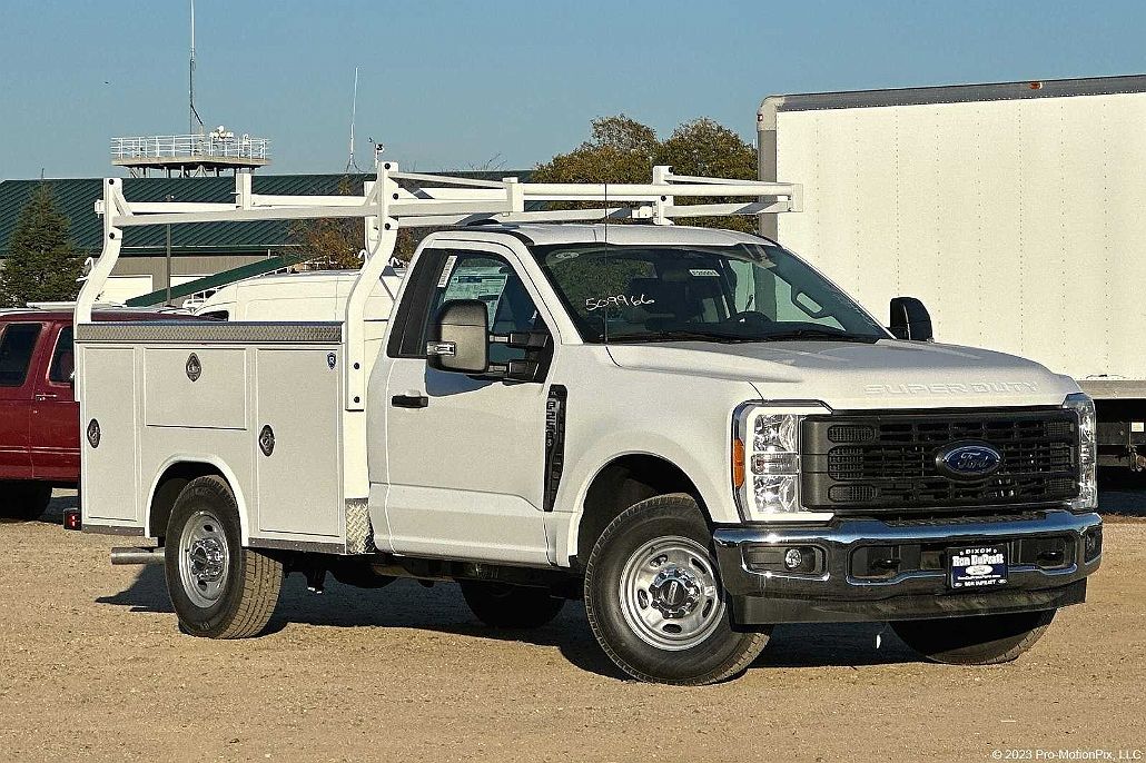 2023 Ford F-250 XL image 0