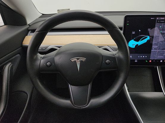 2018 Tesla Model 3 Long Range photo 2