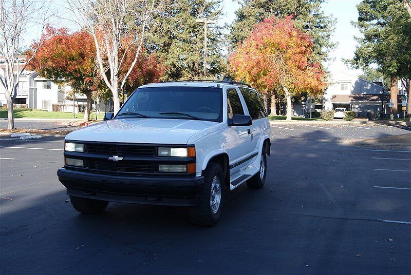 1997 Chevrolet Tahoe LS image 42