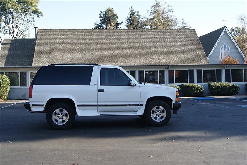 1997 Chevrolet Tahoe LS image 48