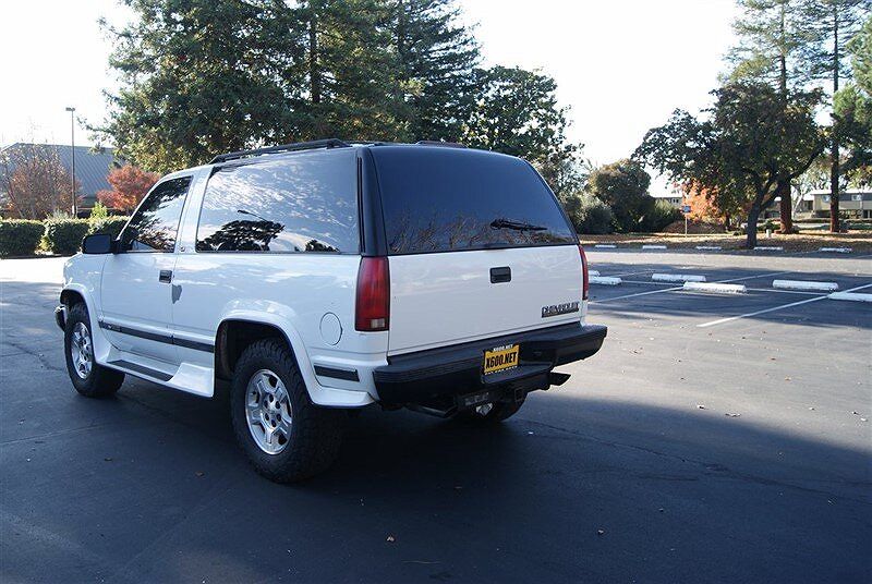 1997 Chevrolet Tahoe LS image 52