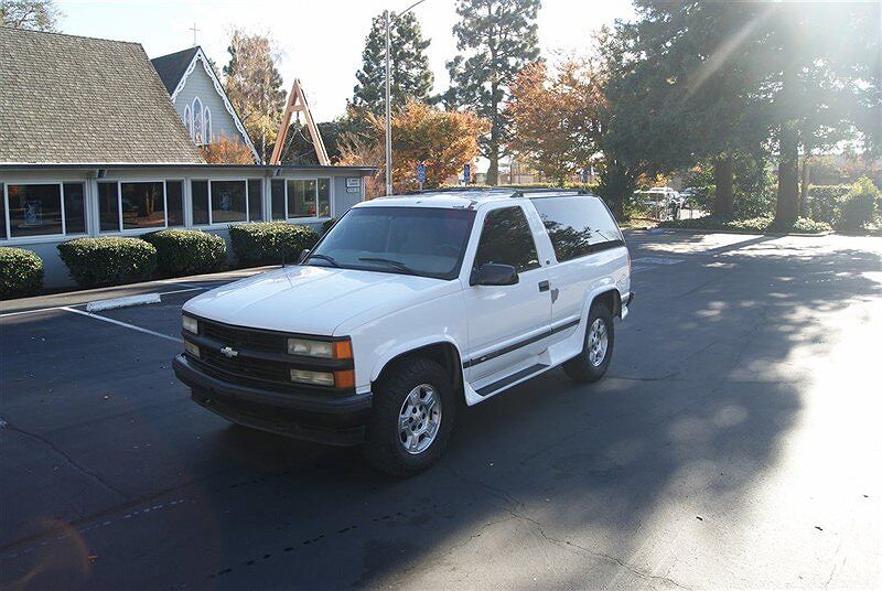 1997 Chevrolet Tahoe LS image 55