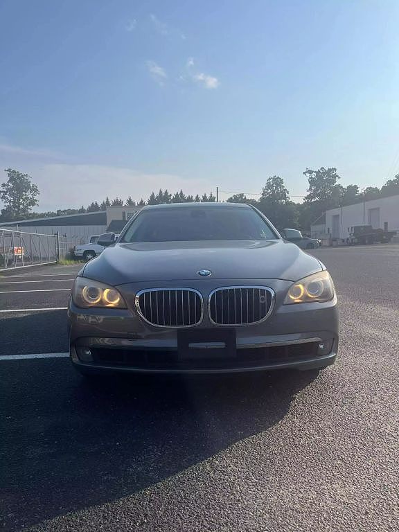 2011 BMW 7 Series